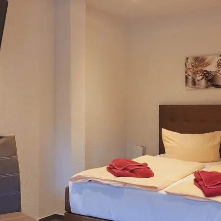 & Storchennest 3* Gross Quassow